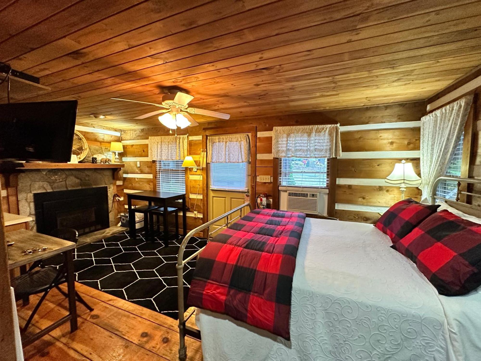 Mountainaire Inn And Log Cabins Blowing Rock Exterior foto